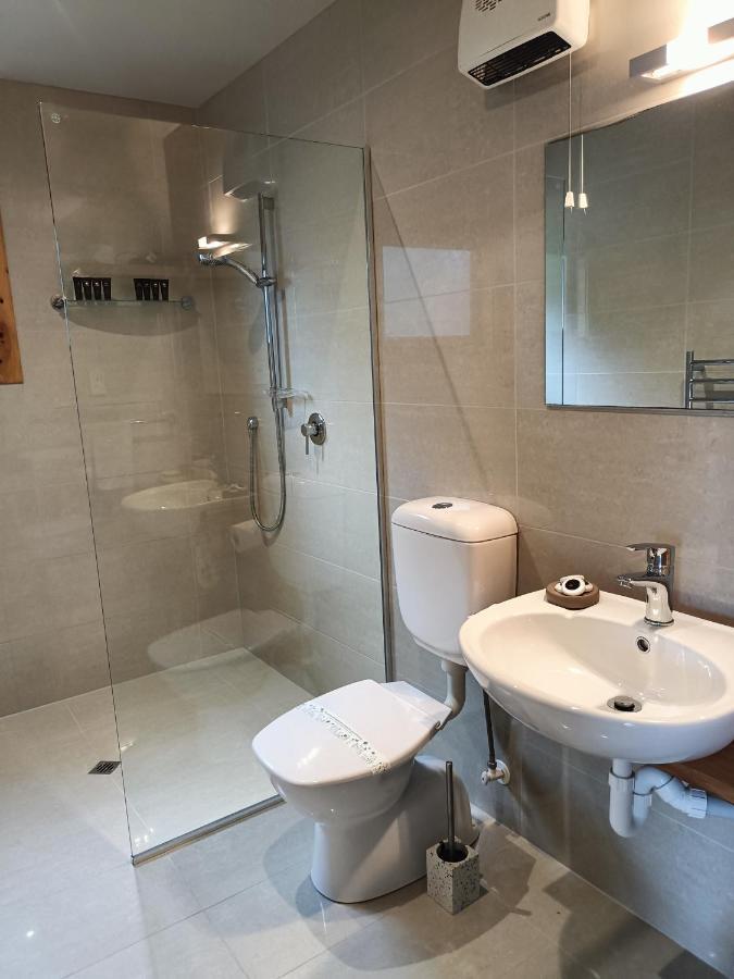 Riverstone Retreat Karamea Екстериор снимка